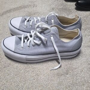 Converse Low Top Sneakers in Light Gray and White